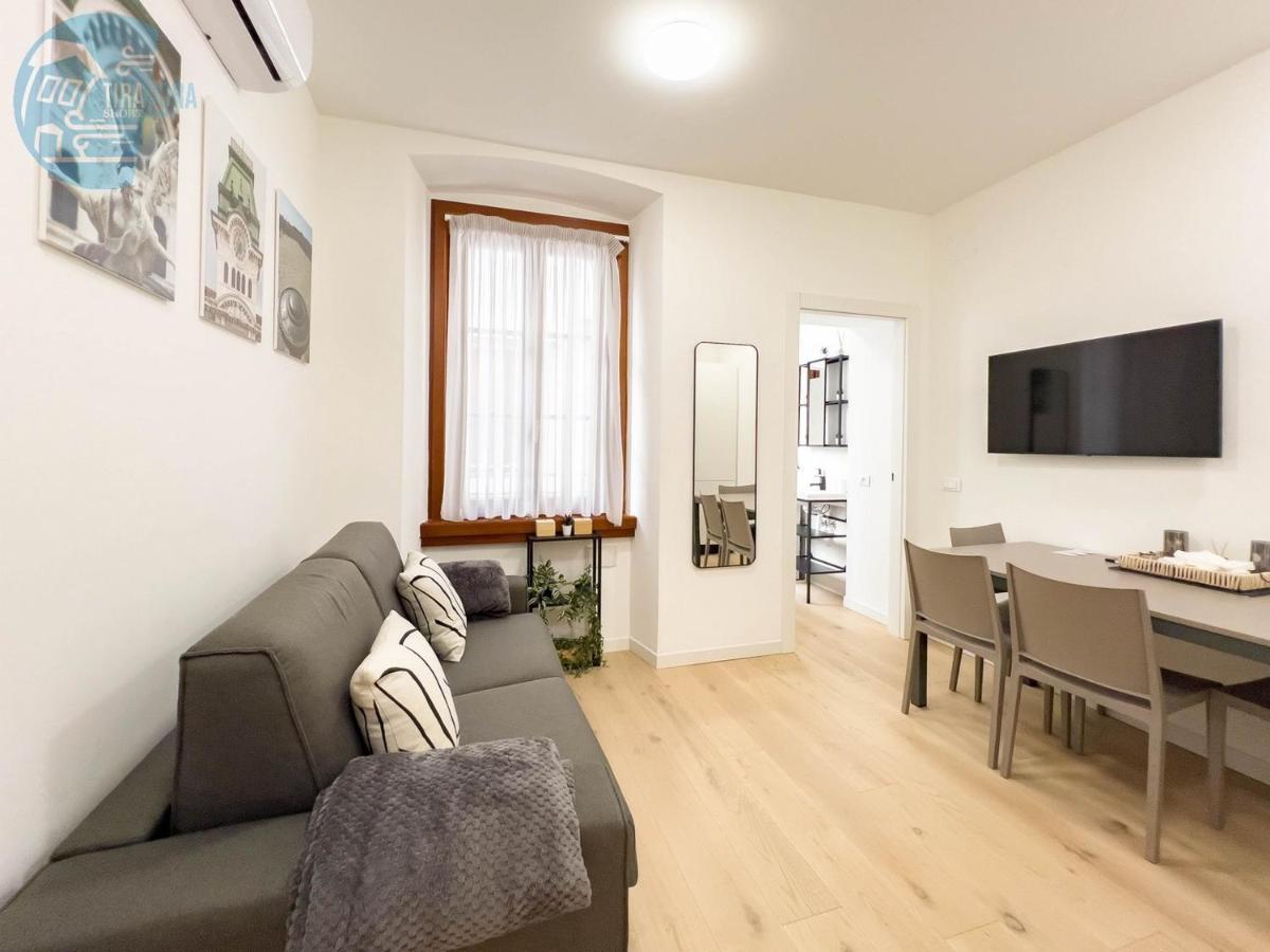 Piazza Della Borsa 3C Tirabora Short Rent Apartment ตรีเอสเต ภายนอก รูปภาพ