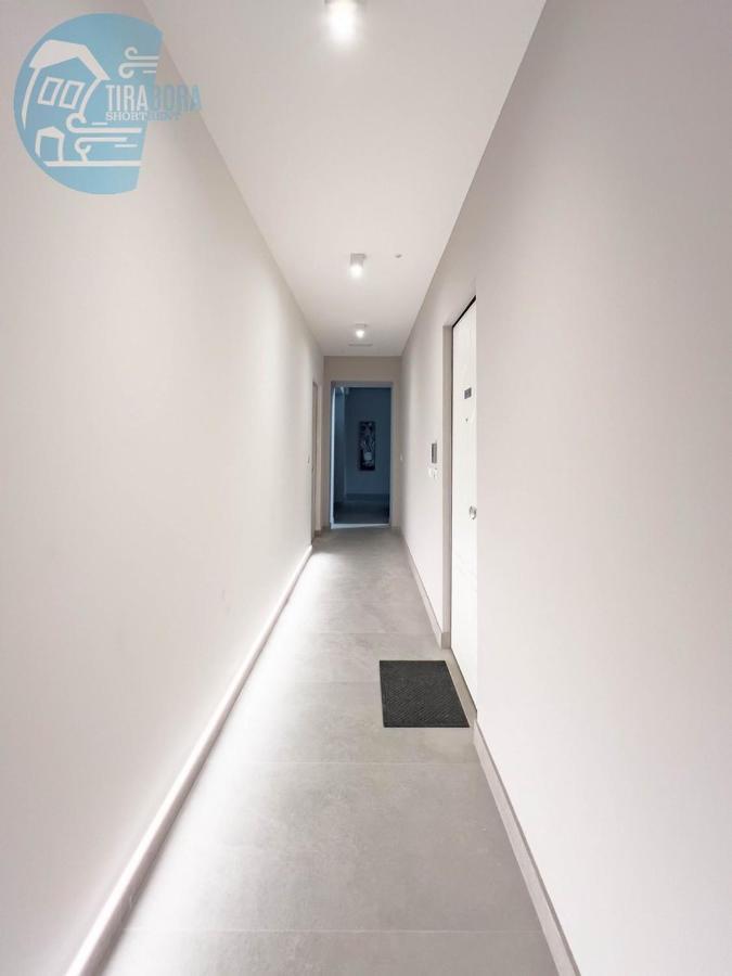 Piazza Della Borsa 3C Tirabora Short Rent Apartment ตรีเอสเต ภายนอก รูปภาพ