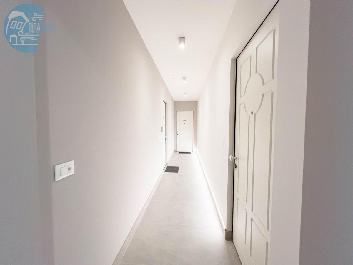 Piazza Della Borsa 3C Tirabora Short Rent Apartment ตรีเอสเต ภายนอก รูปภาพ